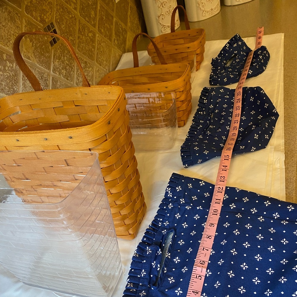 Longaberger Key Market Baskets in Lg Med and Sm.